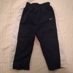 Nike Lightweight Pants (24Mo/2T)